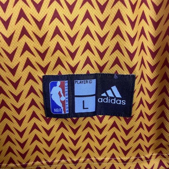Cleveland Cavaliers #23 LeBron James Jersey Adidas Red/yellow Size L‎ - Picture 4 of 9